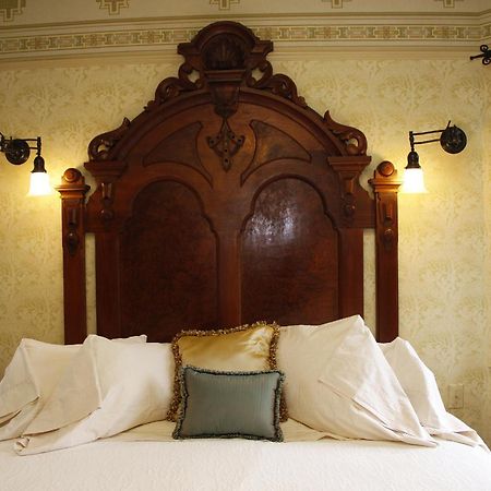 The Jabberwock Bed & Breakfast Монтерей Номер фото